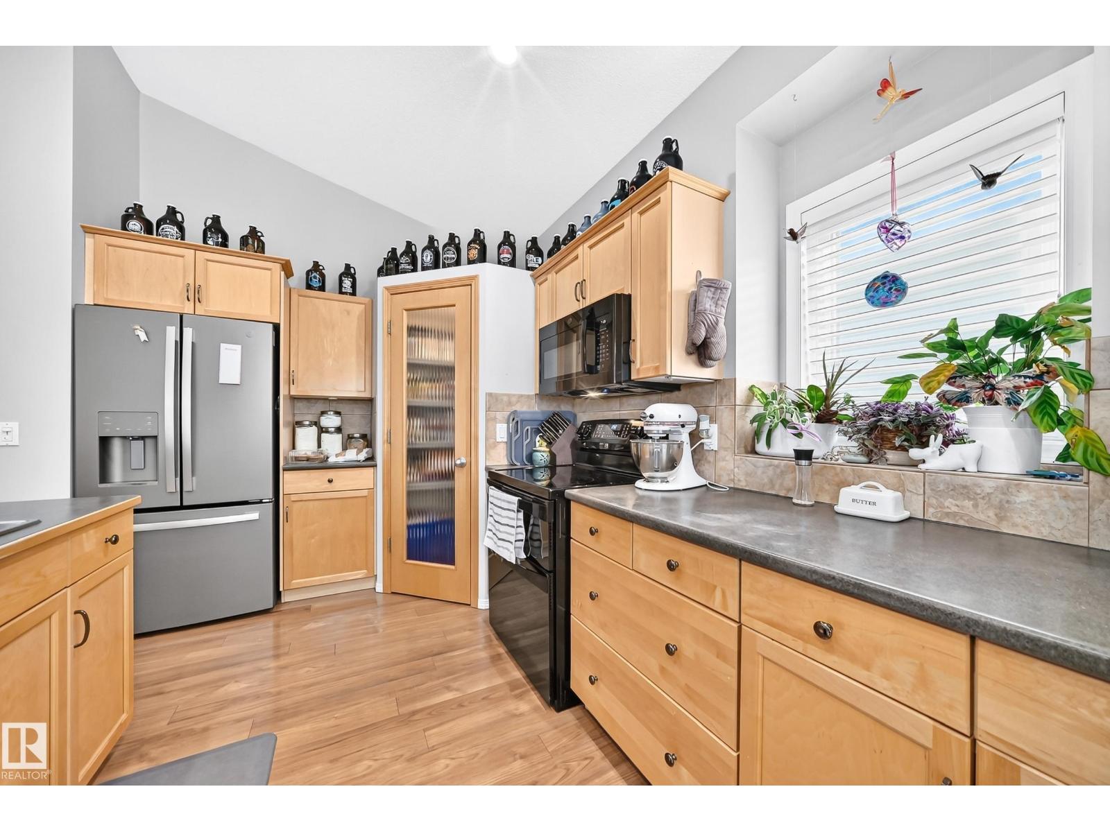 81 DUNFIELD CR