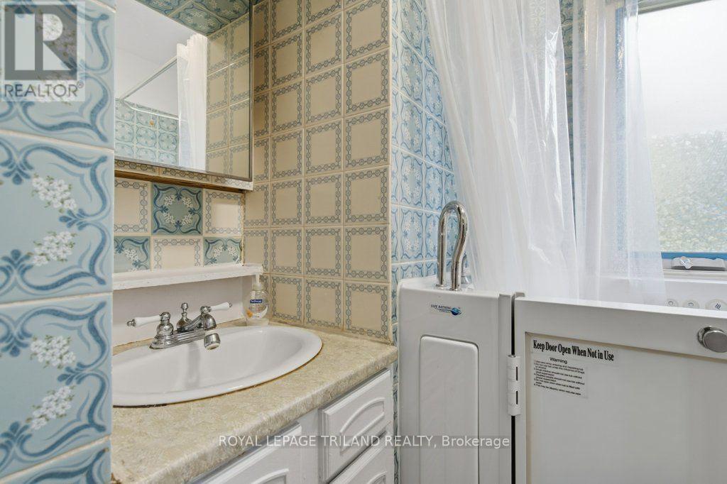 82 South Edgeware Road, St. Thomas, Ontario  N5P 2H6 - Photo 37 - X13847728