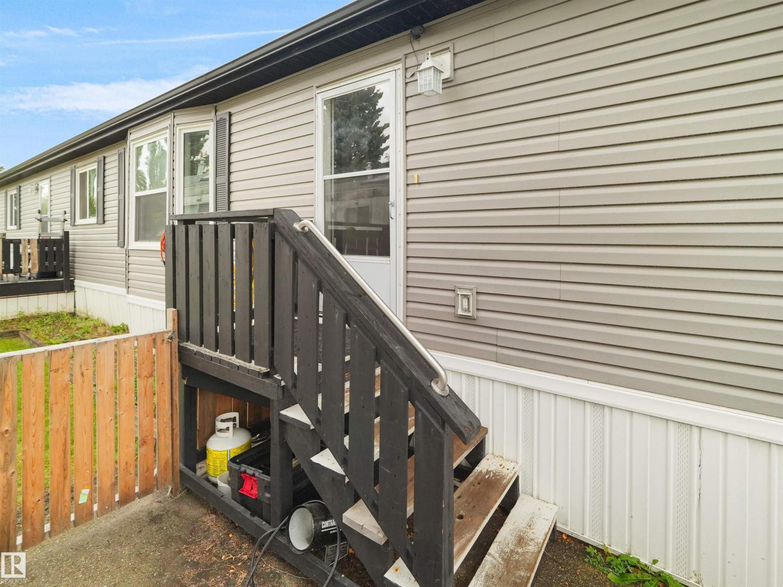 52 Evergreen Park NW