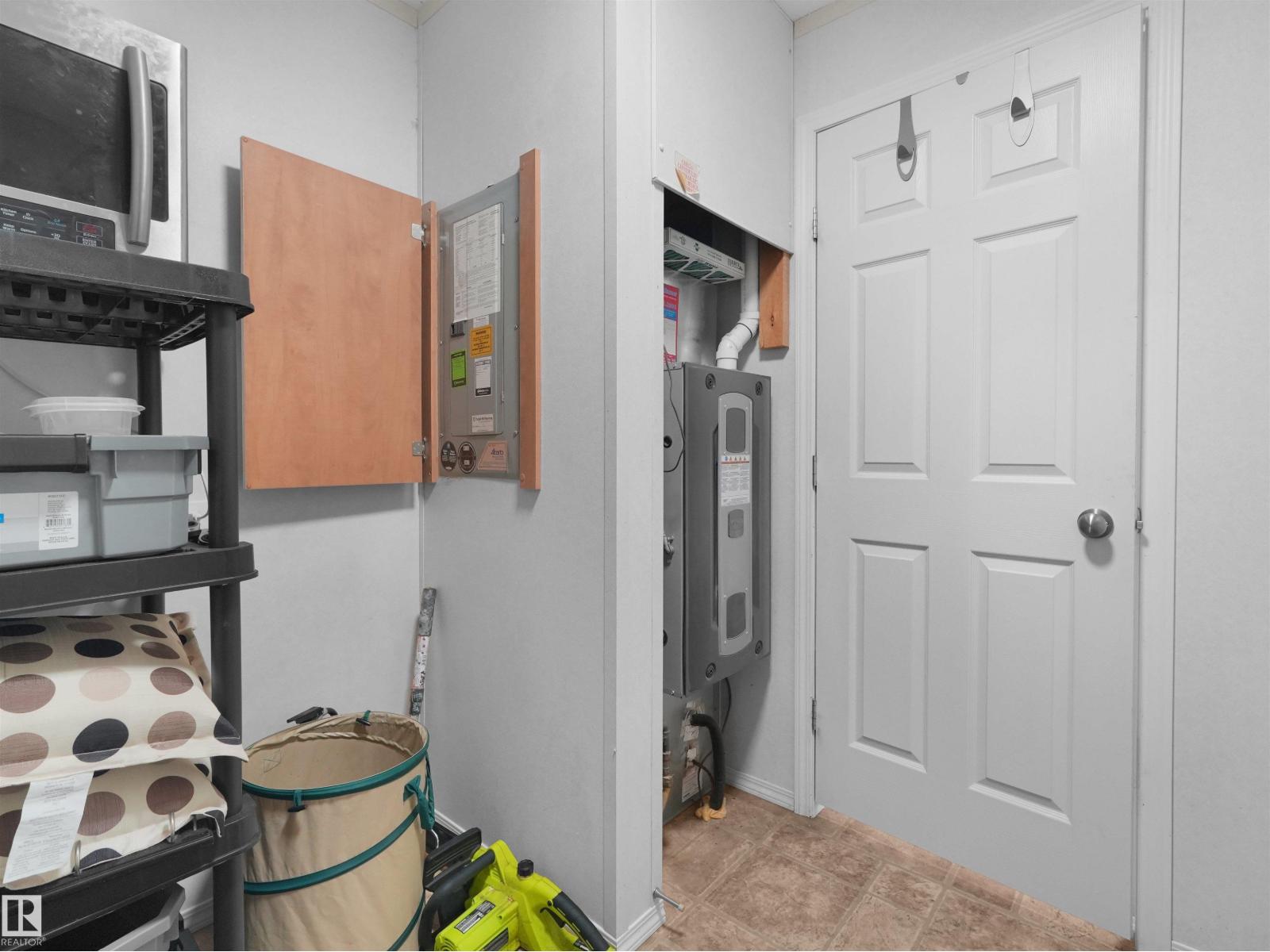 52 Evergreen Park NW