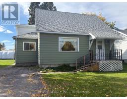 107 FIFTEENTH AVENUE, Cochrane, Ontario