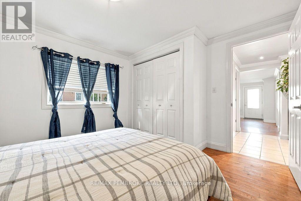 397 Trafalgar Road, Pembroke, Ontario  K8A 5B3 - Photo 14 - X13847618