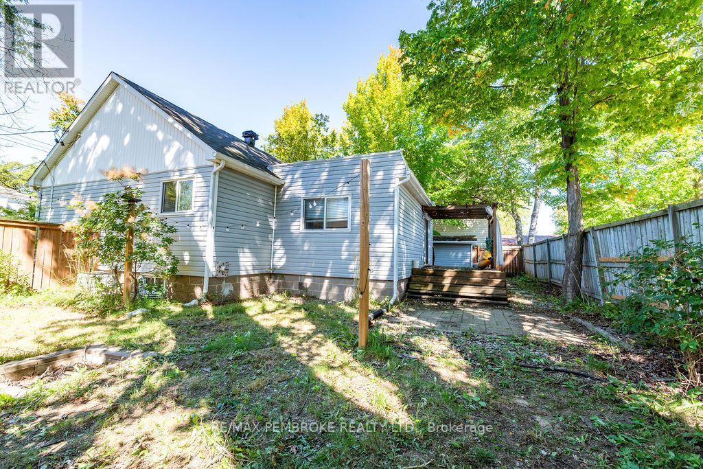 397 Trafalgar Road, Pembroke, Ontario  K8A 5B3 - Photo 44 - X13847618