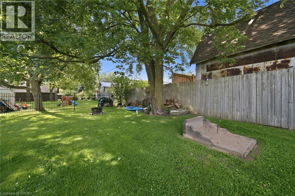 2214 William Shakespeare Street, Shakespeare, Ontario  N0B 2P0 - Photo 37 - 40867753