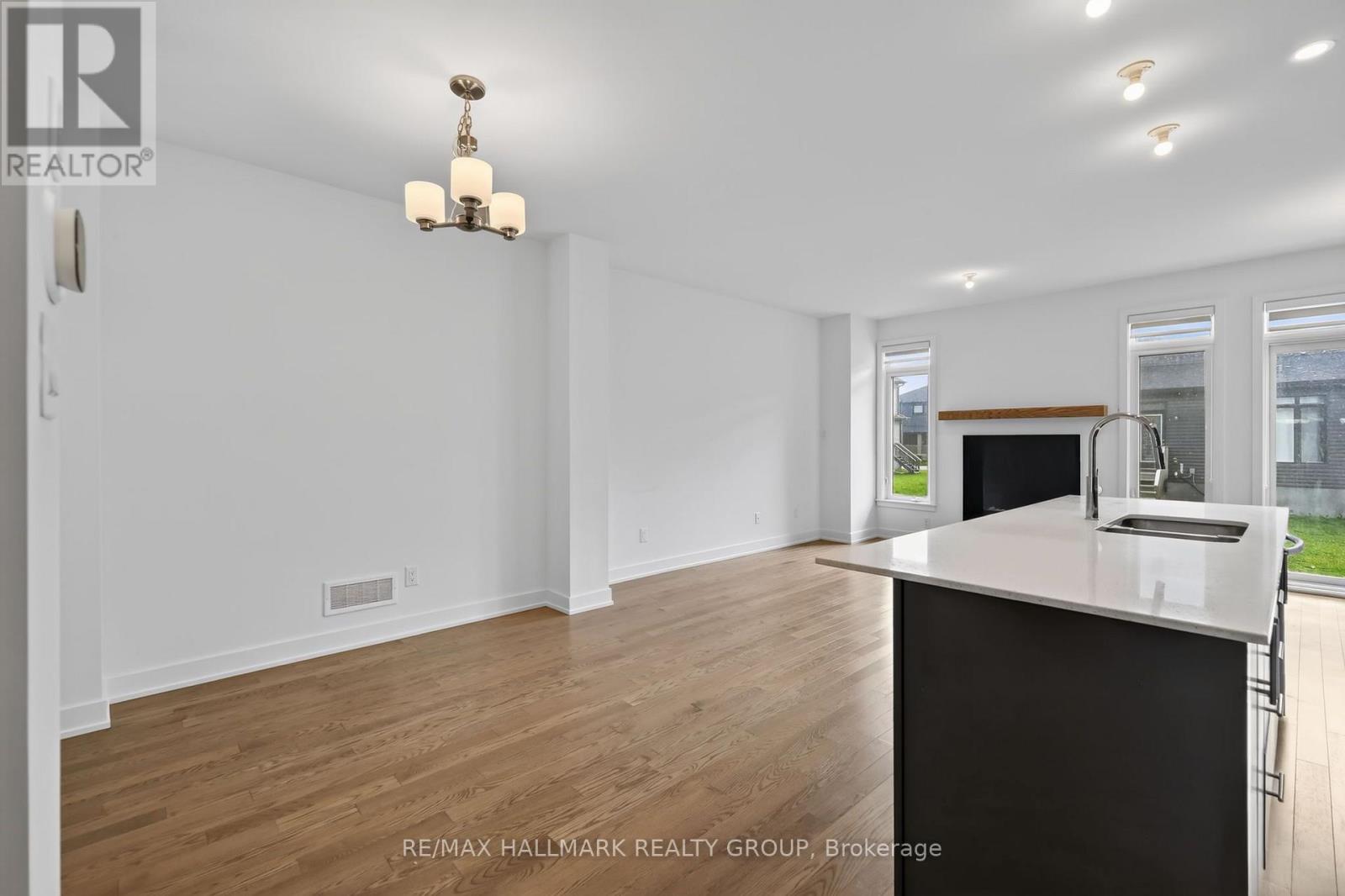1024 Montelena Road, Ottawa, Ontario  K2S 2R8 - Photo 10 - X13847522