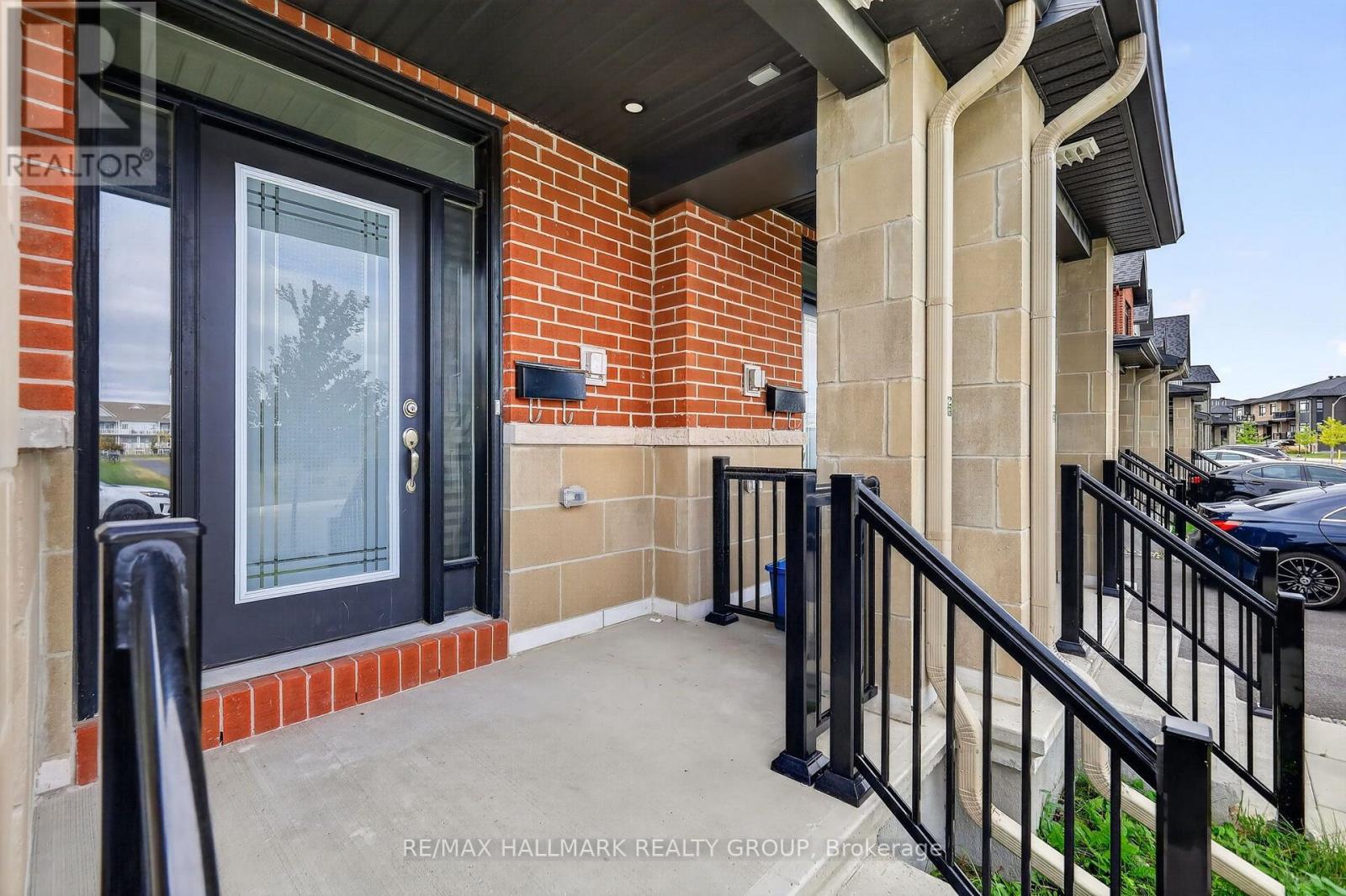 1024 Montelena Road, Ottawa, Ontario  K2S 2R8 - Photo 2 - X13847522