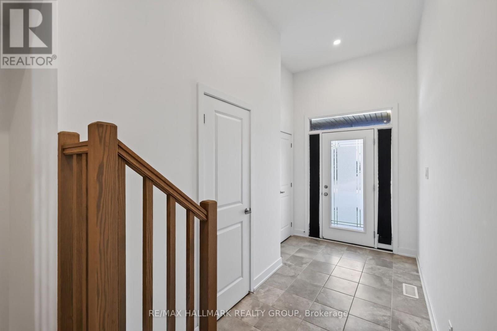 1024 Montelena Road, Ottawa, Ontario  K2S 2R8 - Photo 3 - X13847522