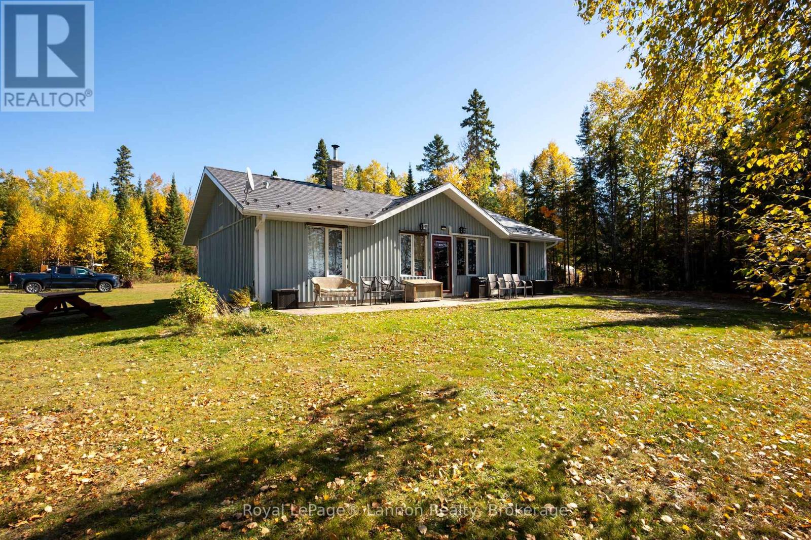 44 HICKS ROAD, Shuniah, Ontario