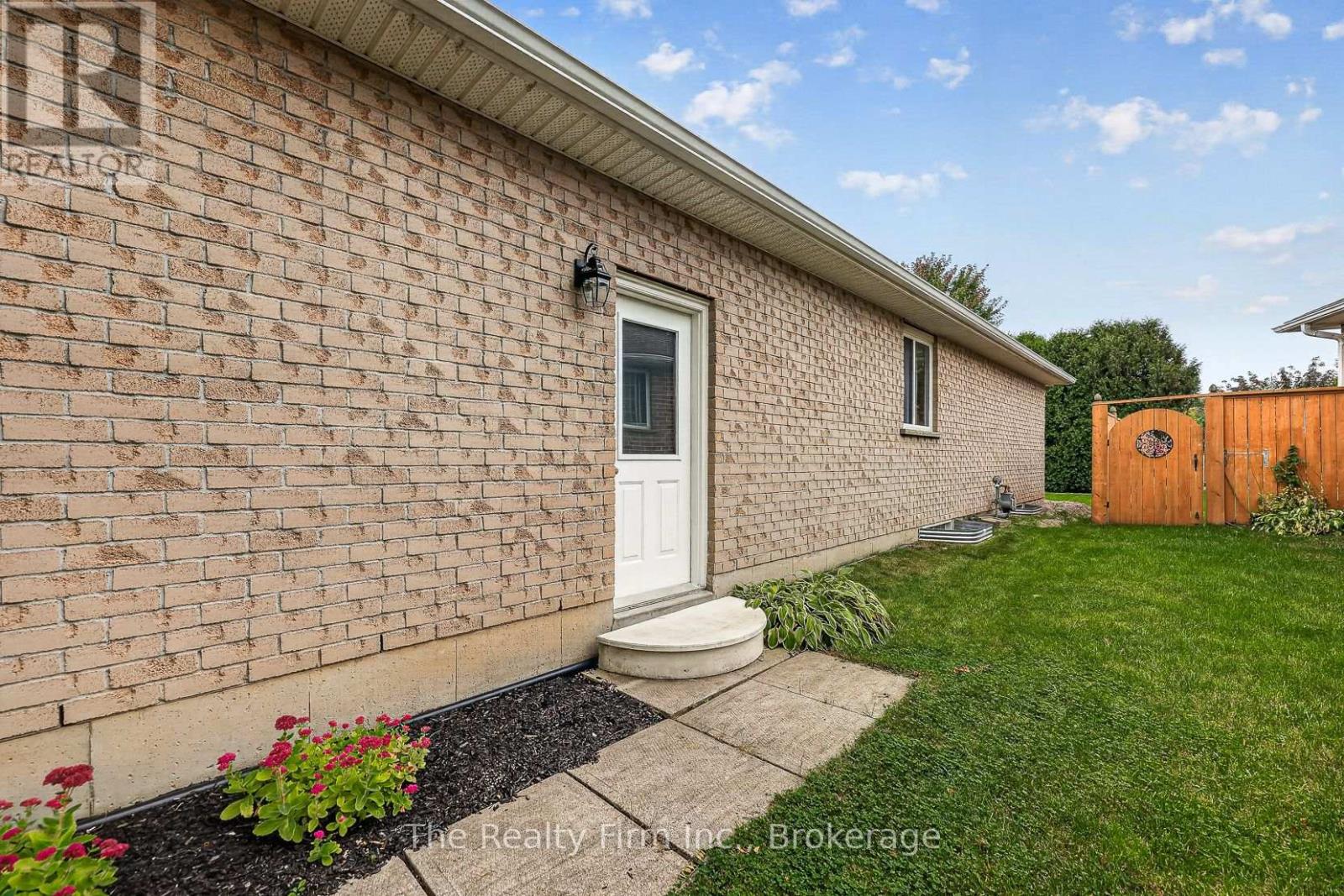 22 Mccreery Road, Ingersoll, Ontario  N5C 4G1 - Photo 12 - X13847828