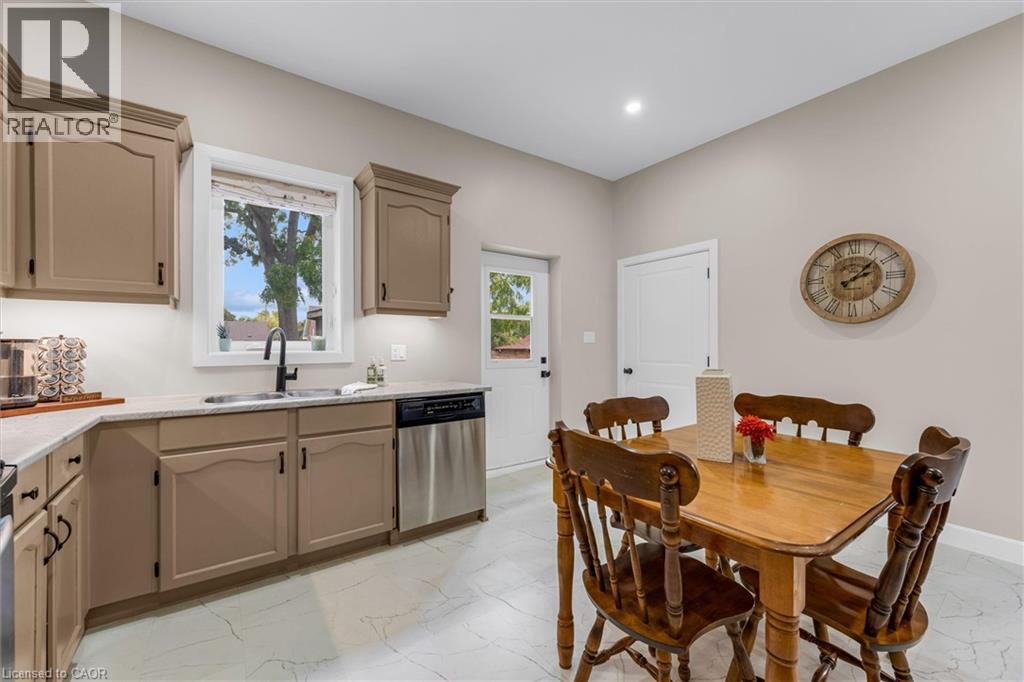 348 Dalhousie Street, Brantford, Ontario  N3S 3W1 - Photo 11 - 40867260