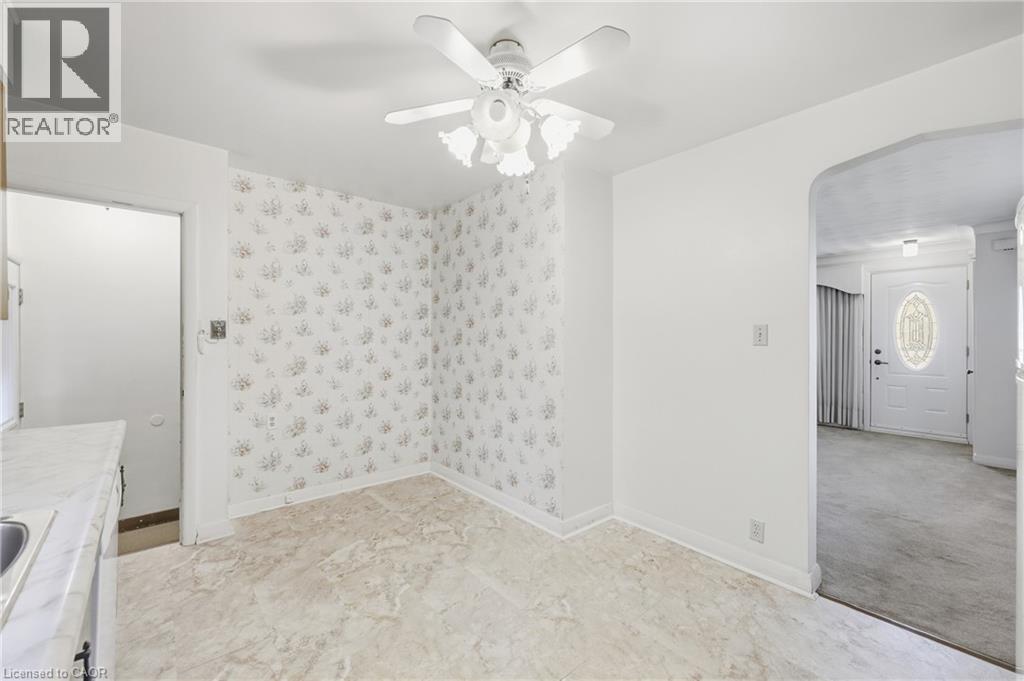 8 Hill Place, Stoney Creek, Ontario  L8G 2W3 - Photo 14 - 40864779