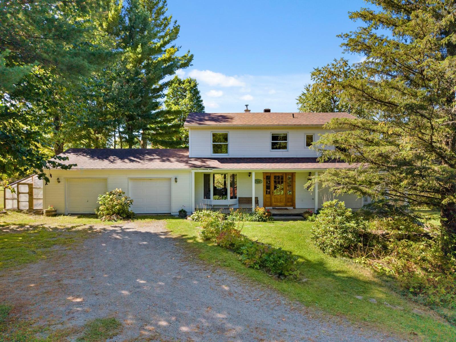 337 Ch. Scenic Sutton Quebec Canada J0E2K0 2