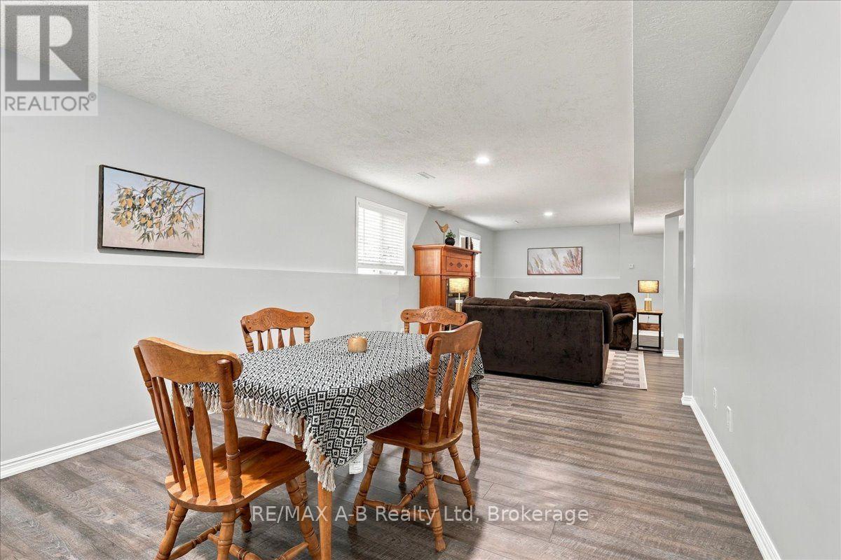 194 Norwood Court, Stratford, Ontario  N5A 7S7 - Photo 30 - X13847552