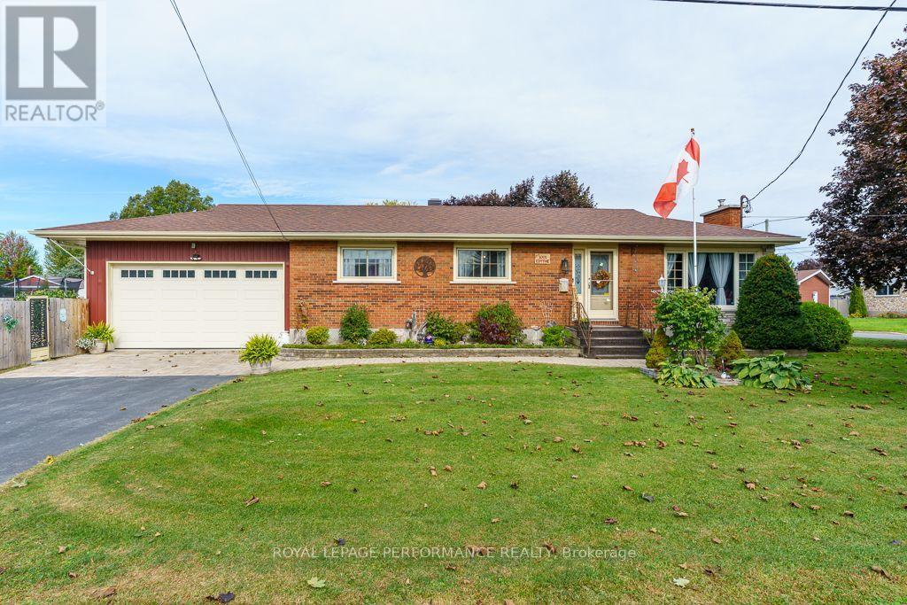 1001 EDYTHE AVENUE, Cornwall, Ontario