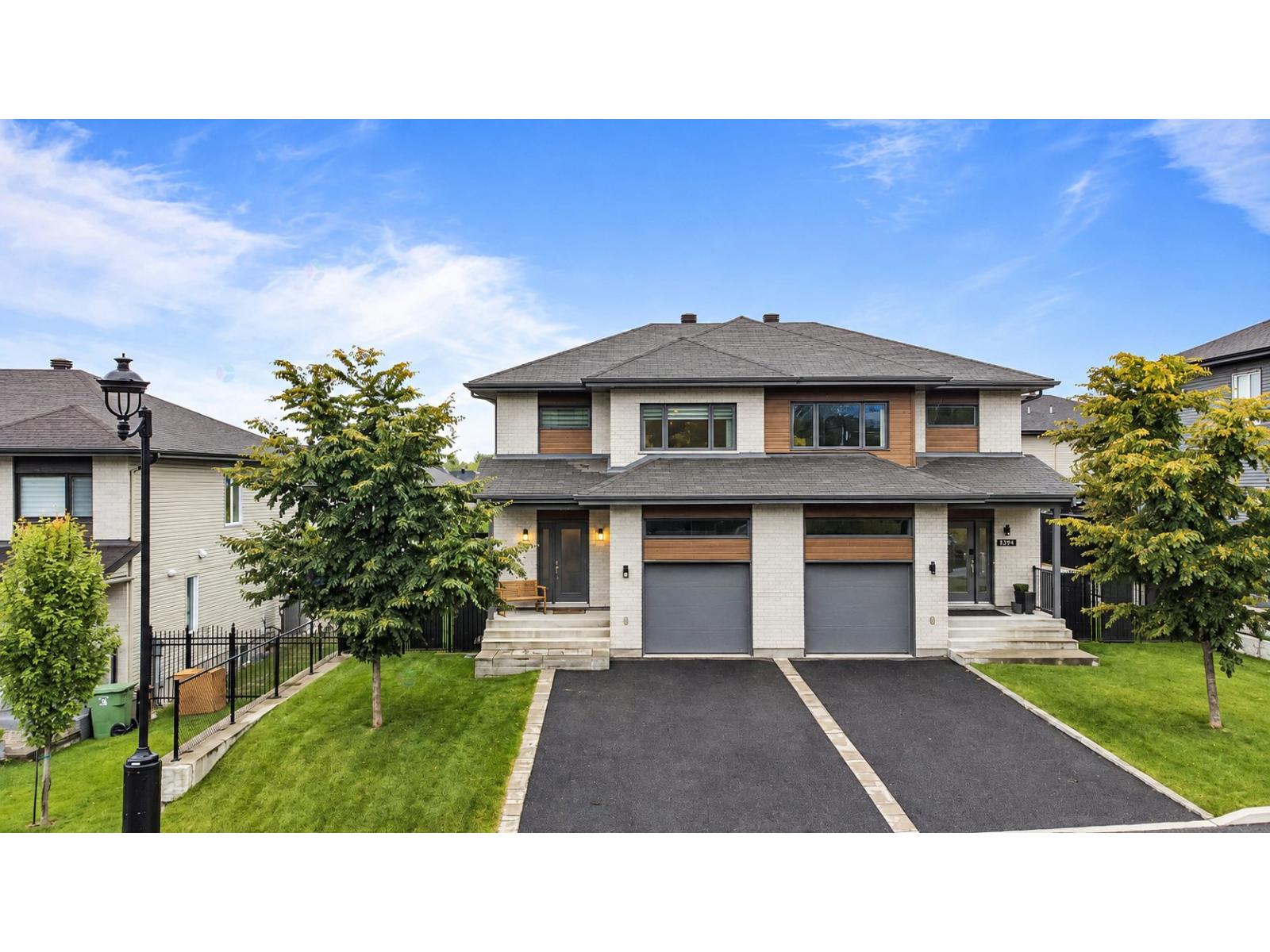 330 Rue Félicité-Laurin Montréal (L'Île-Bizard/Sainte-Geneviève) Quebec Canada H9E0A9 2