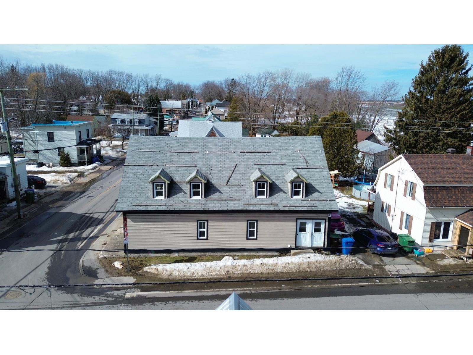 150-154 Rue Bonsecours Massueville Quebec Canada J0G1K0 2