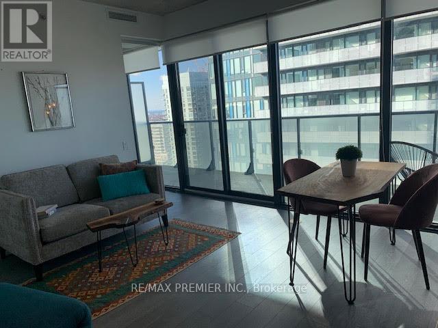 3002 - 185 Roehampton Avenue, Toronto, Ontario  M4P 0C6 - Photo 3 - C13847416