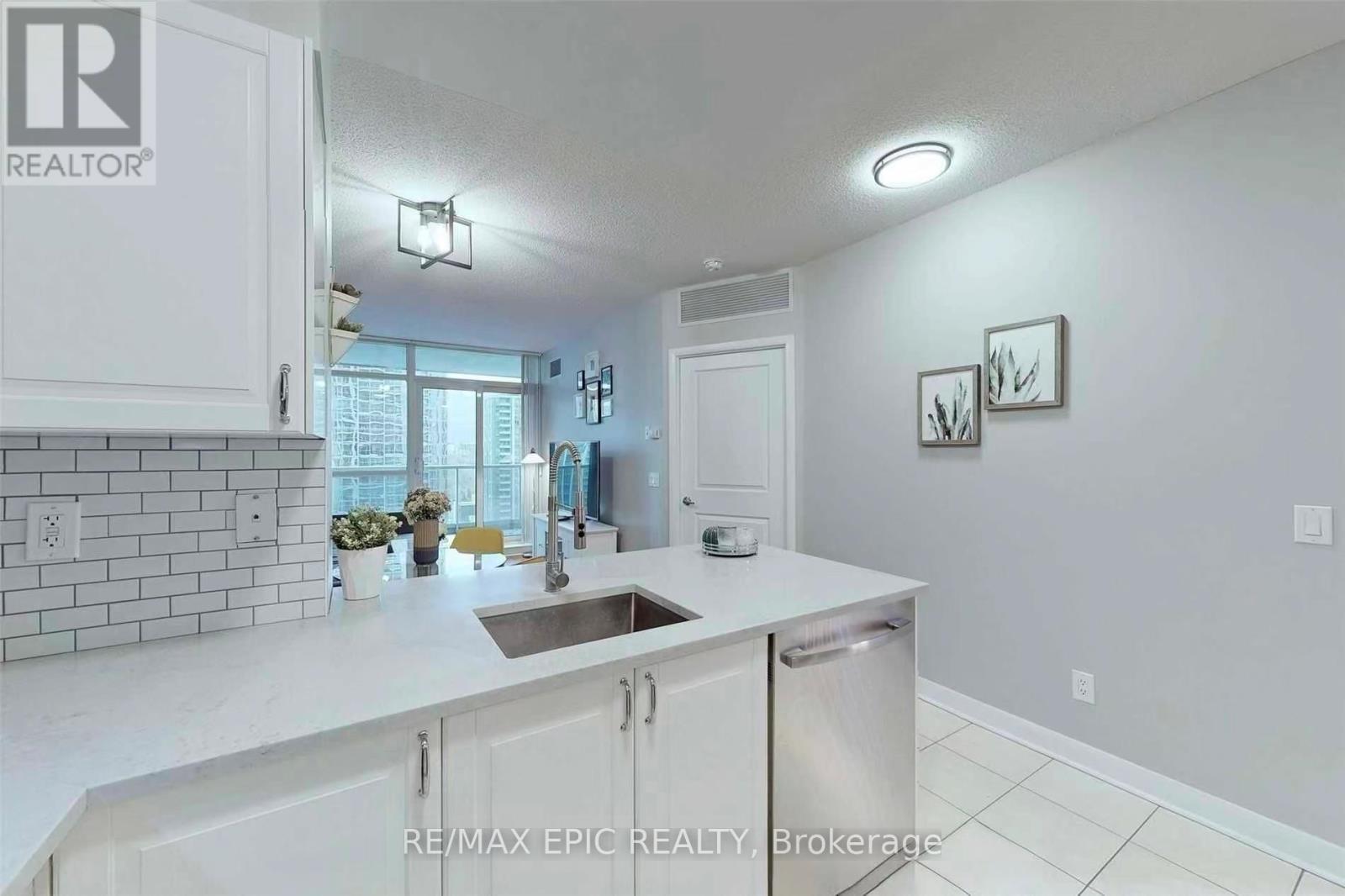 1501 - 4978 Yonge Street, Toronto, Ontario  M2N 7G8 - Photo 5 - C13847440