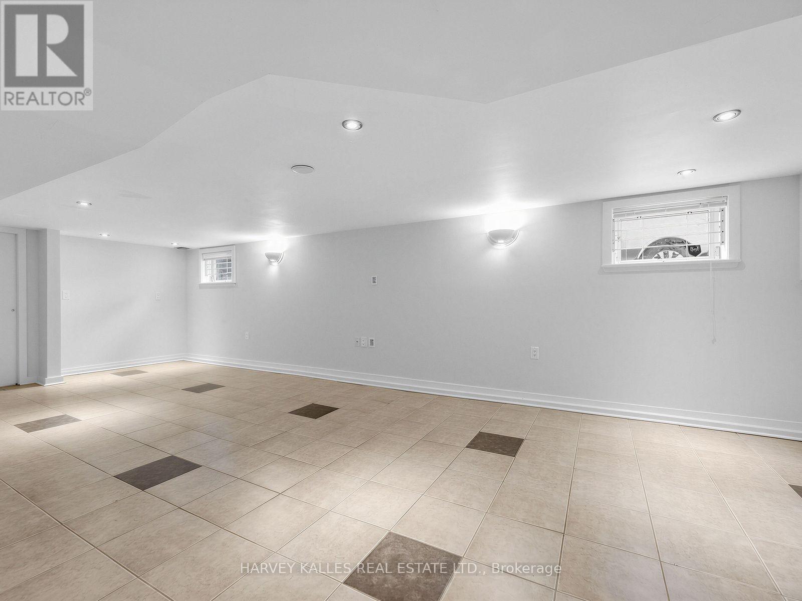4 Kenrae Road, Toronto, Ontario  M4G 1Y1 - Photo 24 - C13847516