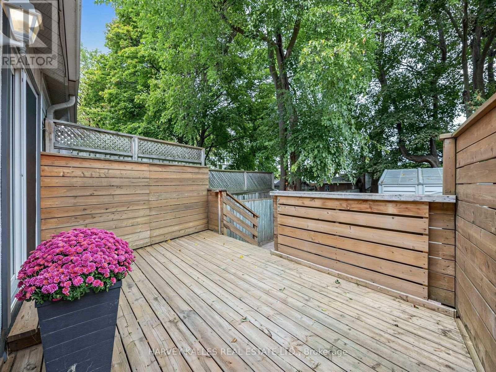 4 Kenrae Road, Toronto, Ontario  M4G 1Y1 - Photo 30 - C13847516