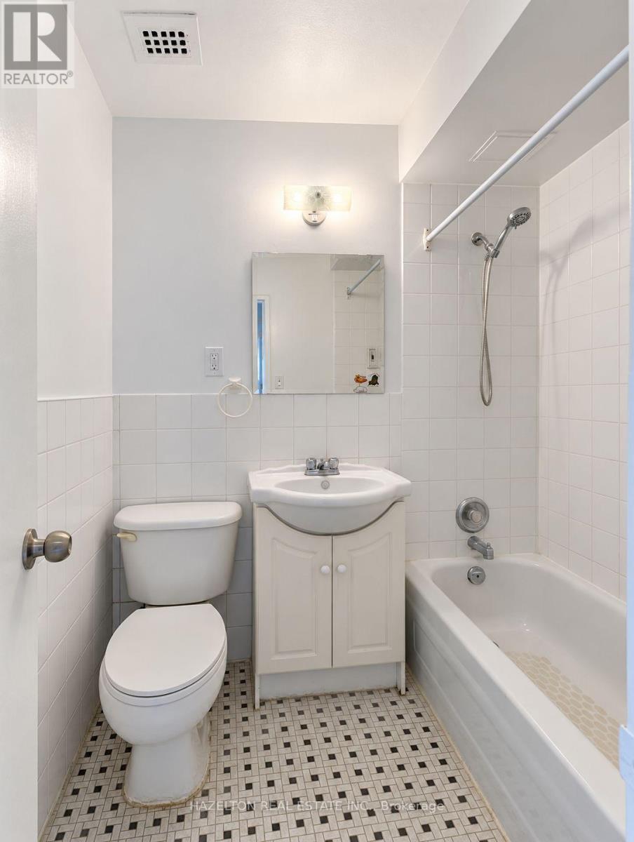 901 - 206 St George Street, Toronto, Ontario  M5R 2N6 - Photo 13 - C13847578