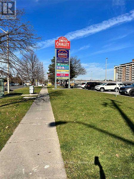 812 - 3237 Bayview Avenue, Toronto (Bayview Woods-Steeles), Ontario  M2K 2J7 - Photo 2 - C13847704