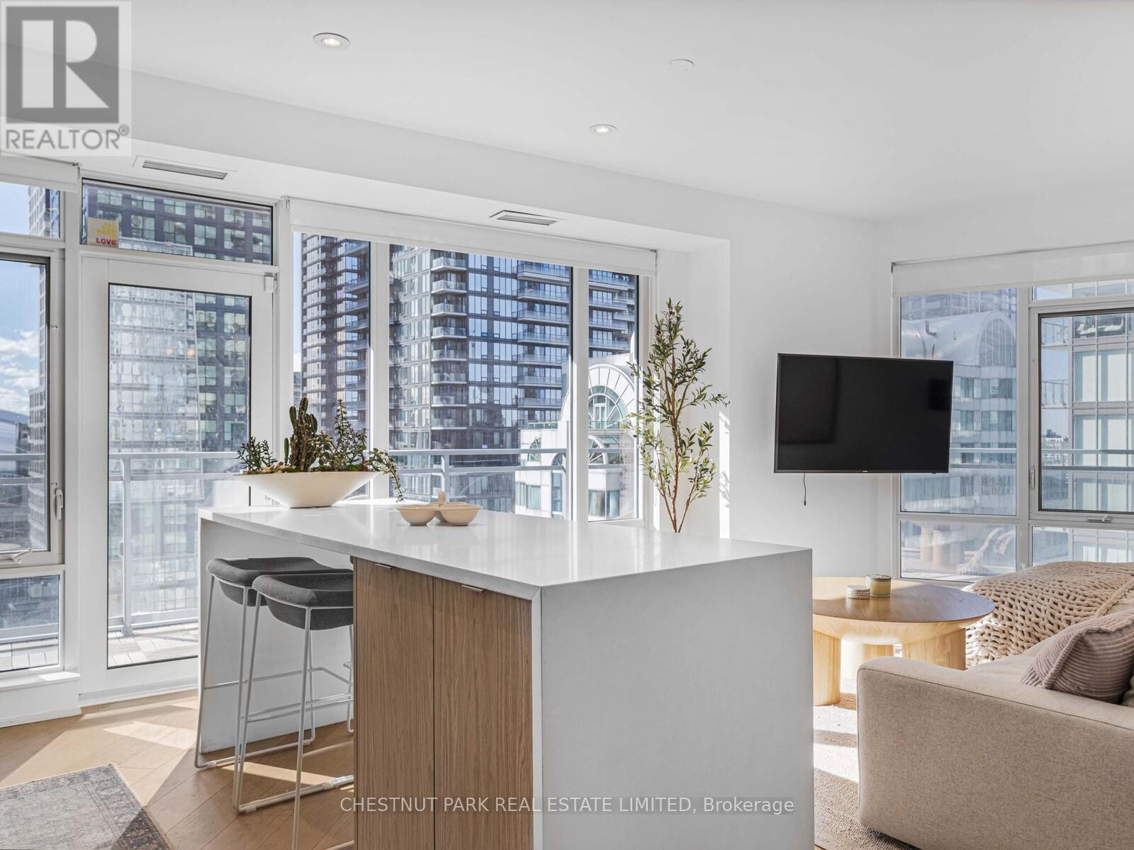 1811 - 21 Widmer Street, Toronto, Ontario  M5V 0B8 - Photo 13 - C13847724