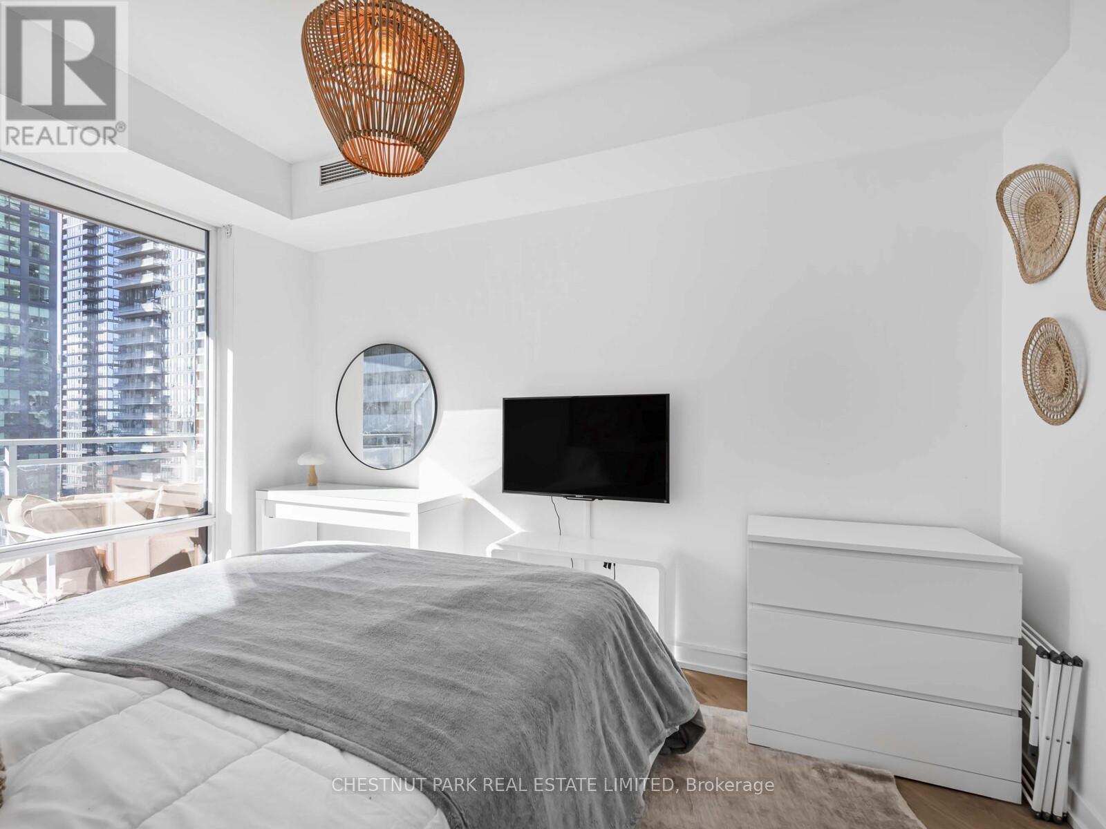 1811 - 21 Widmer Street, Toronto, Ontario  M5V 0B8 - Photo 16 - C13847724