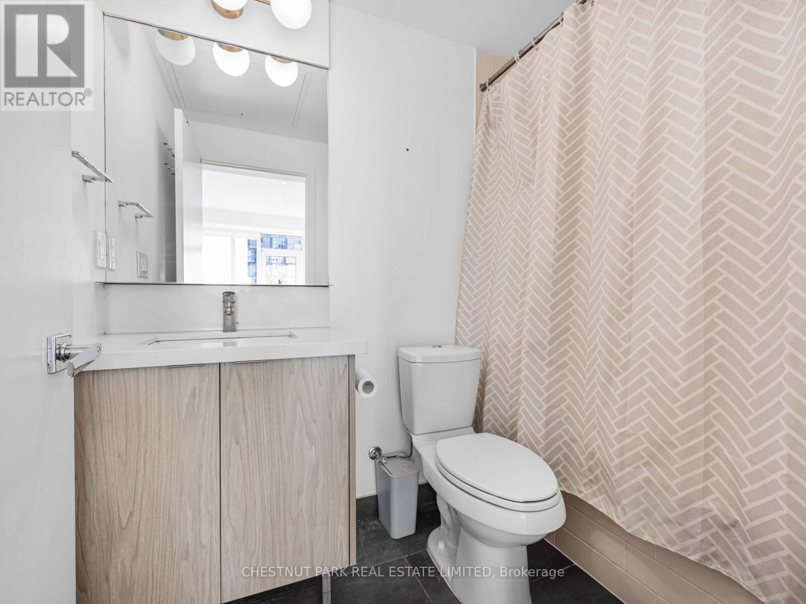1811 - 21 Widmer Street, Toronto, Ontario  M5V 0B8 - Photo 19 - C13847724