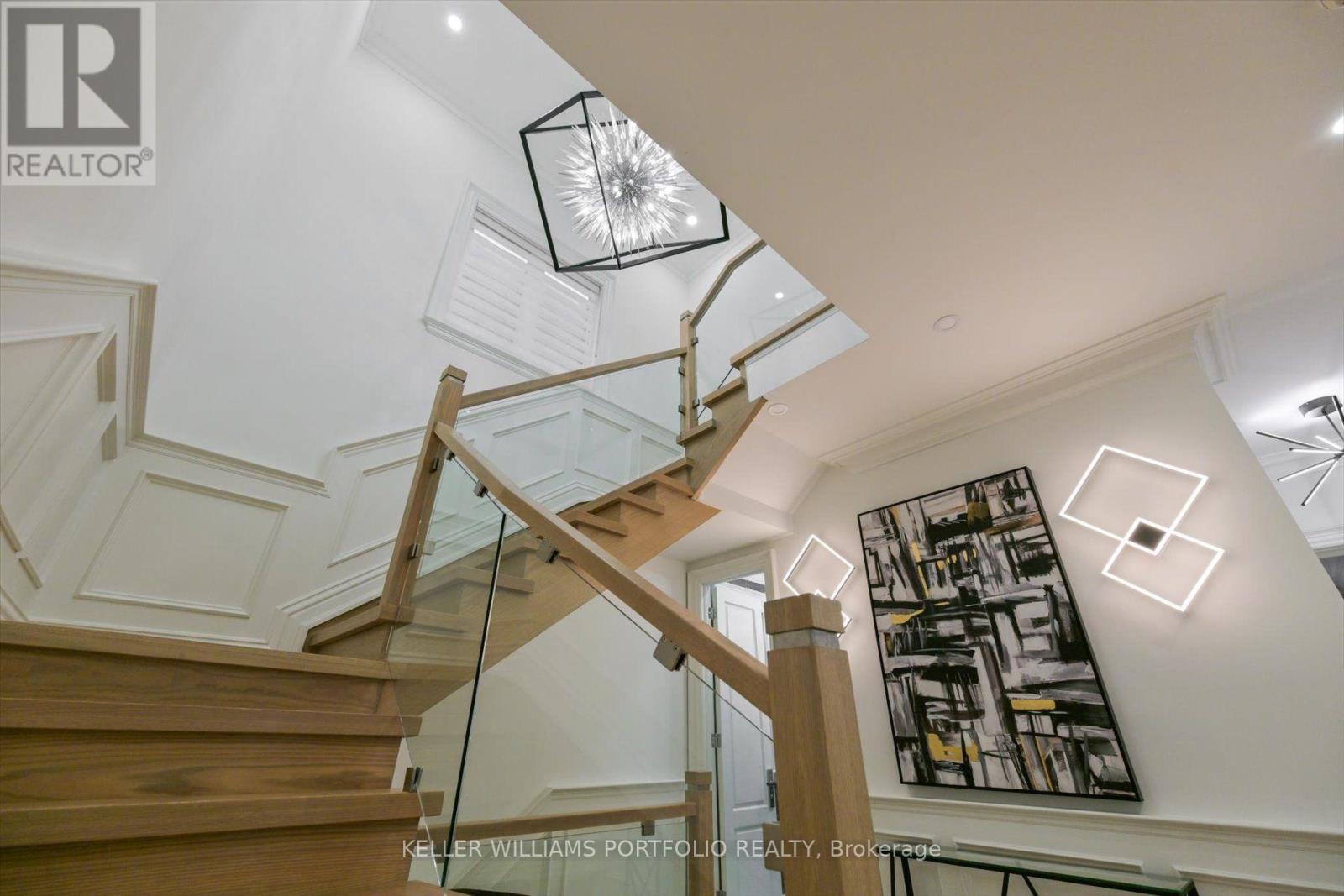 27 True Davidson Drive, Toronto, Ontario  M4W 3X3 - Photo 23 - C13847732