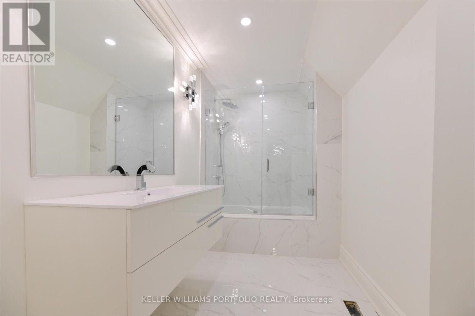 27 True Davidson Drive, Toronto, Ontario  M4W 3X3 - Photo 42 - C13847732