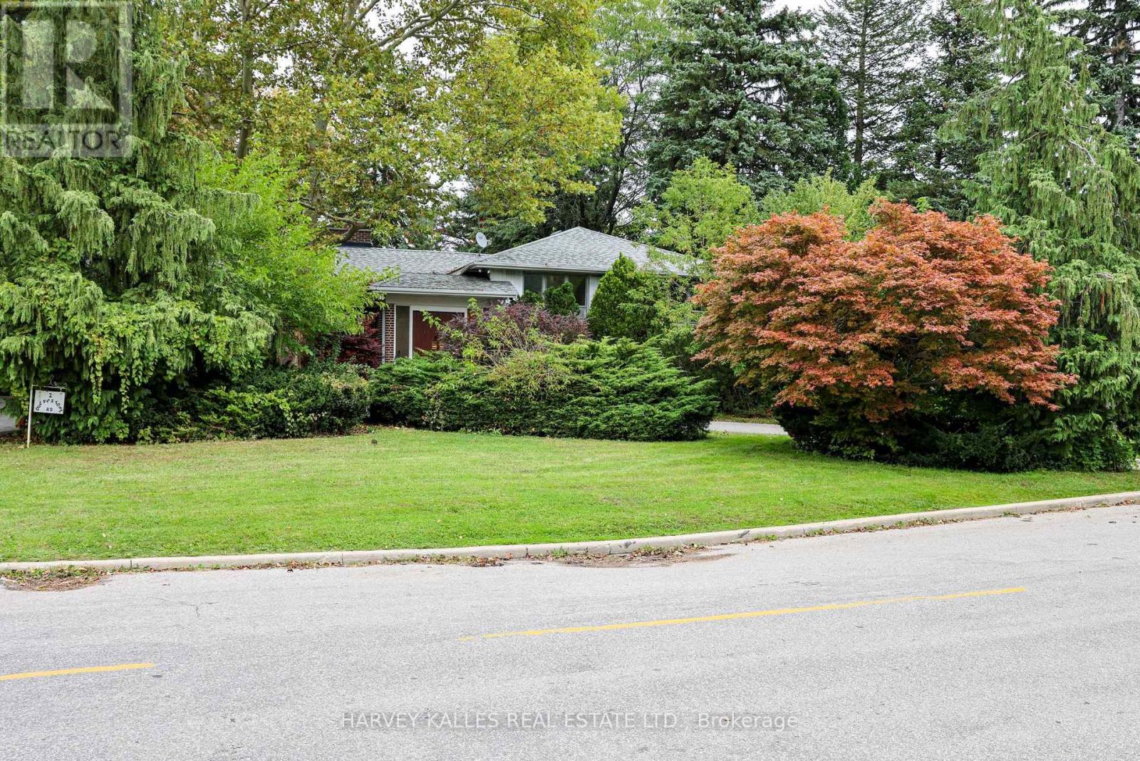 2 Colvestone Road, Toronto, Ontario  M2L 1X3 - Photo 49 - C13847790
