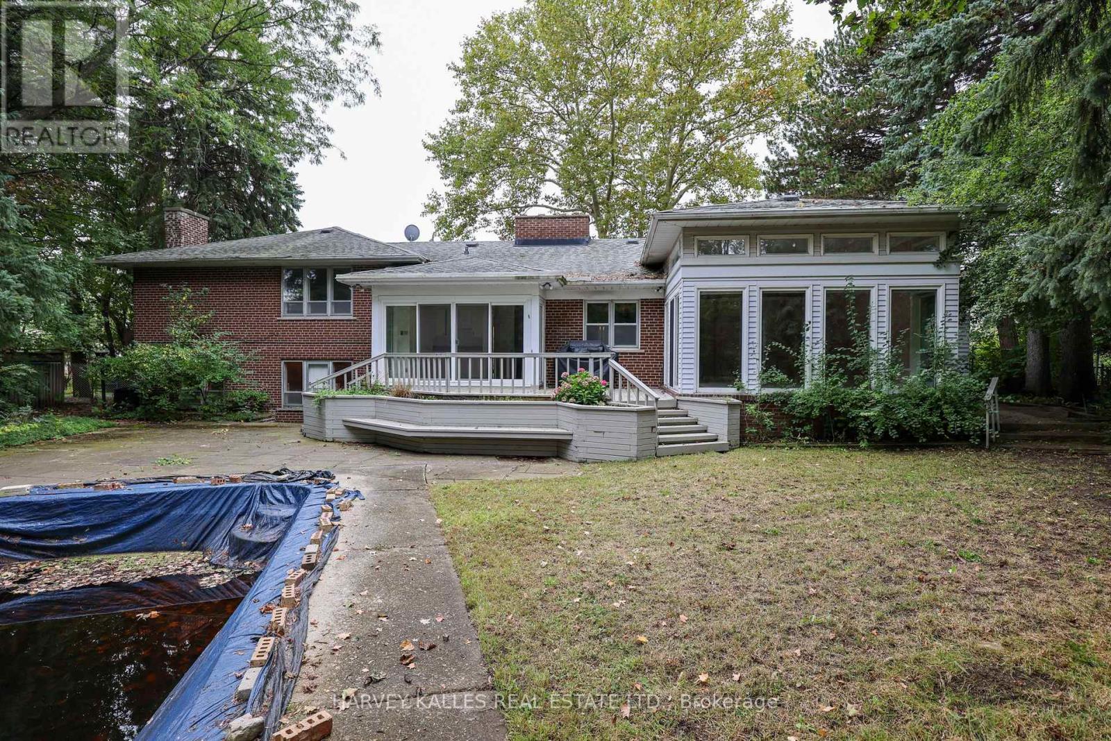 2 Colvestone Road, Toronto, Ontario  M2L 1X3 - Photo 6 - C13847790