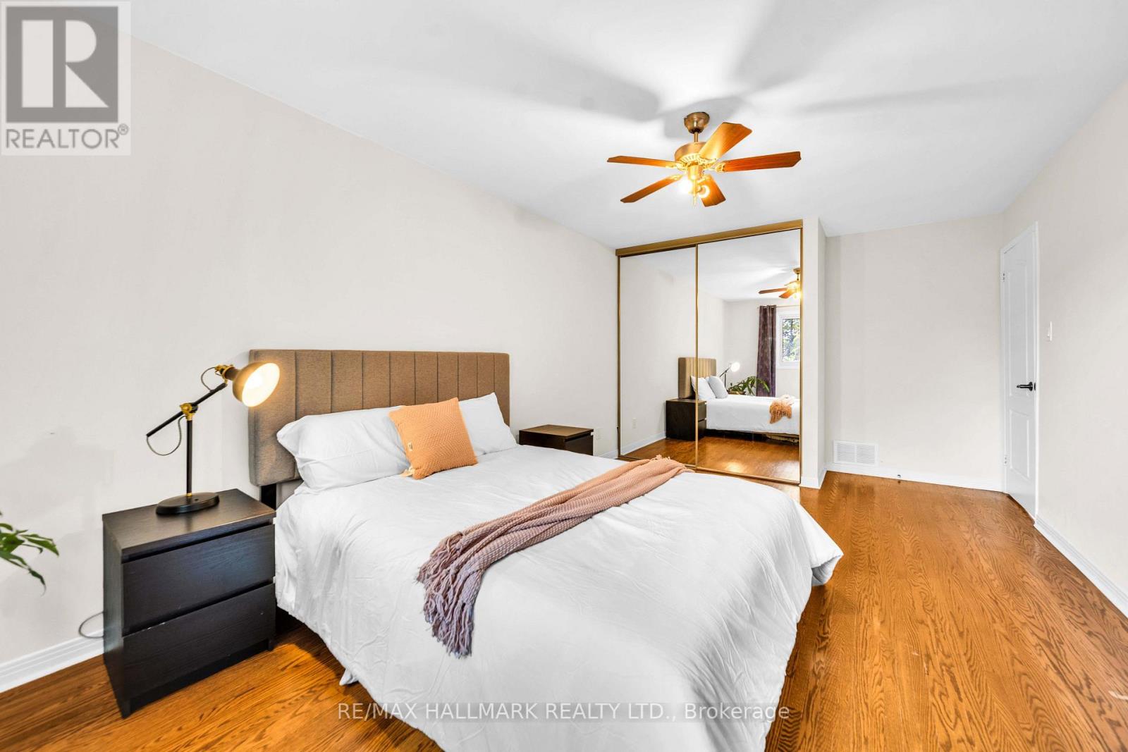 17 Twin Circle Court, Toronto, Ontario  M2R 3L3 - Photo 18 - C13847872