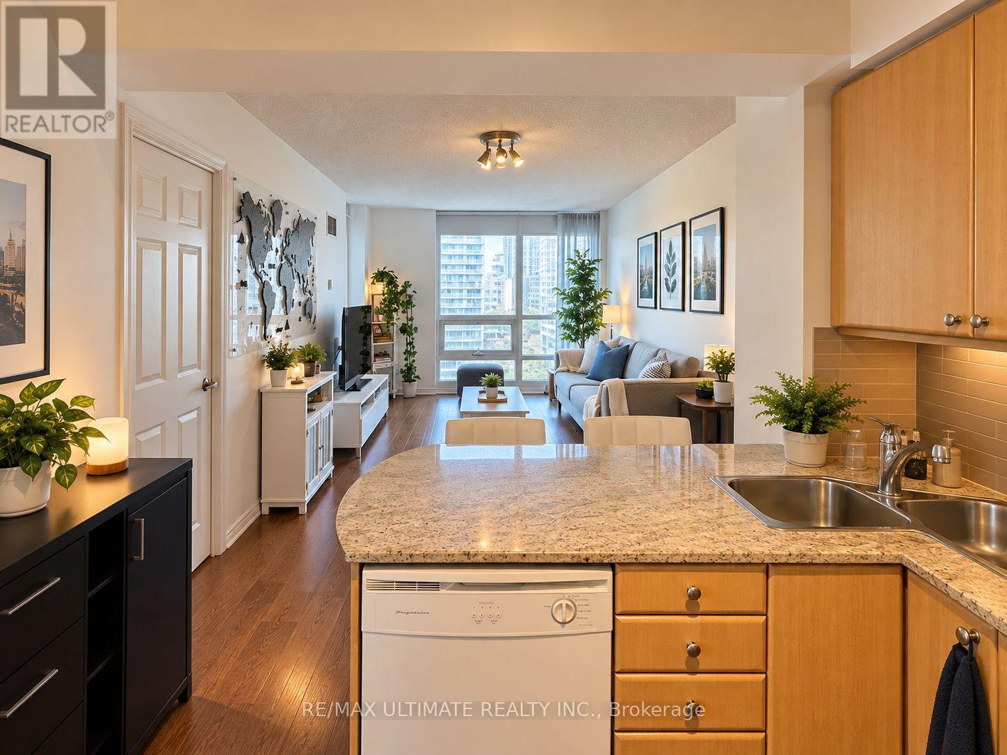 2901 - 763 Bay Street, Toronto, Ontario  M5G 2R3 - Photo 2 - C13847878