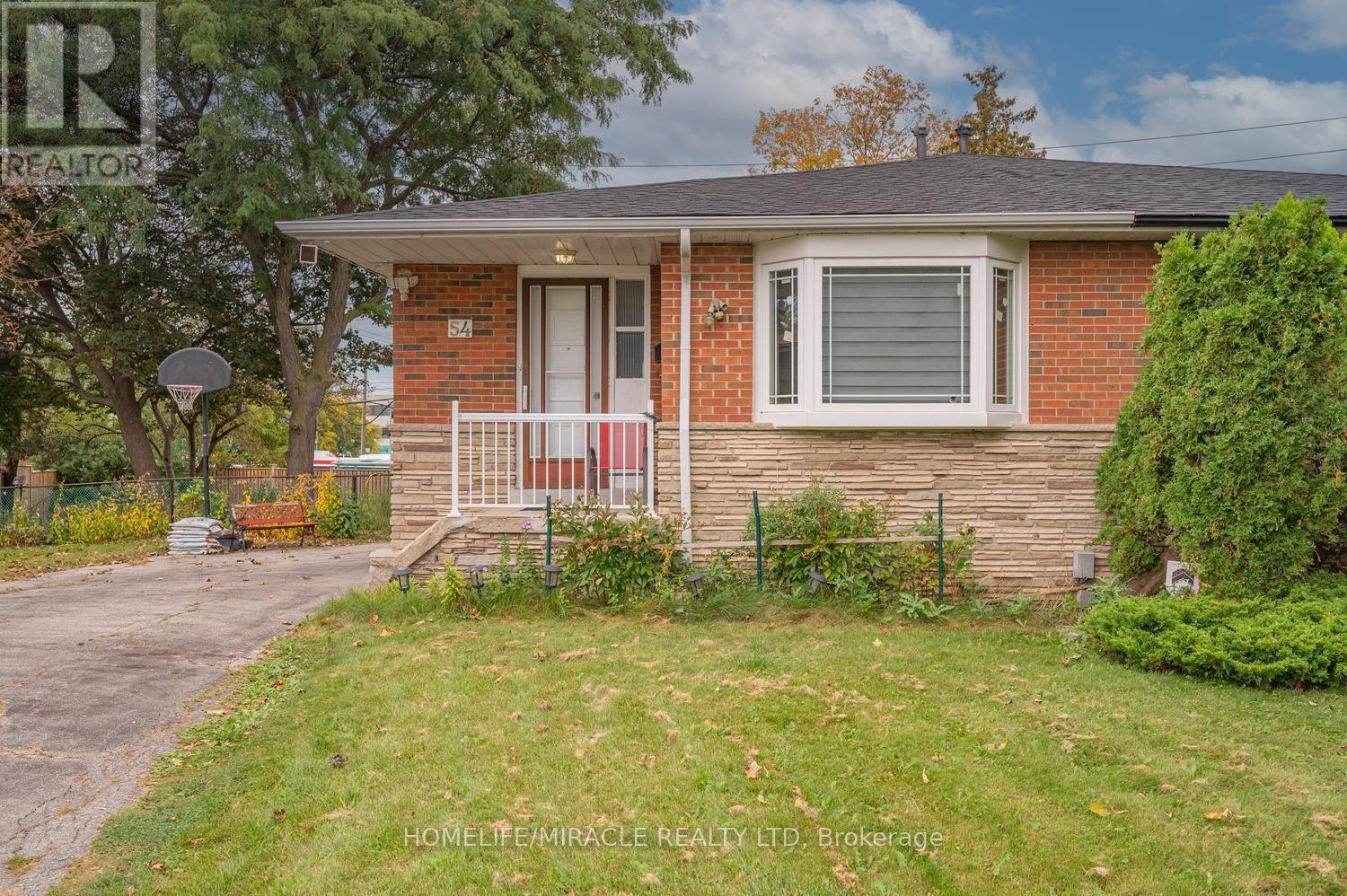 54 Sunderland Crescent, Toronto, Ontario  M1H 2V3 - Photo 1 - E13847426