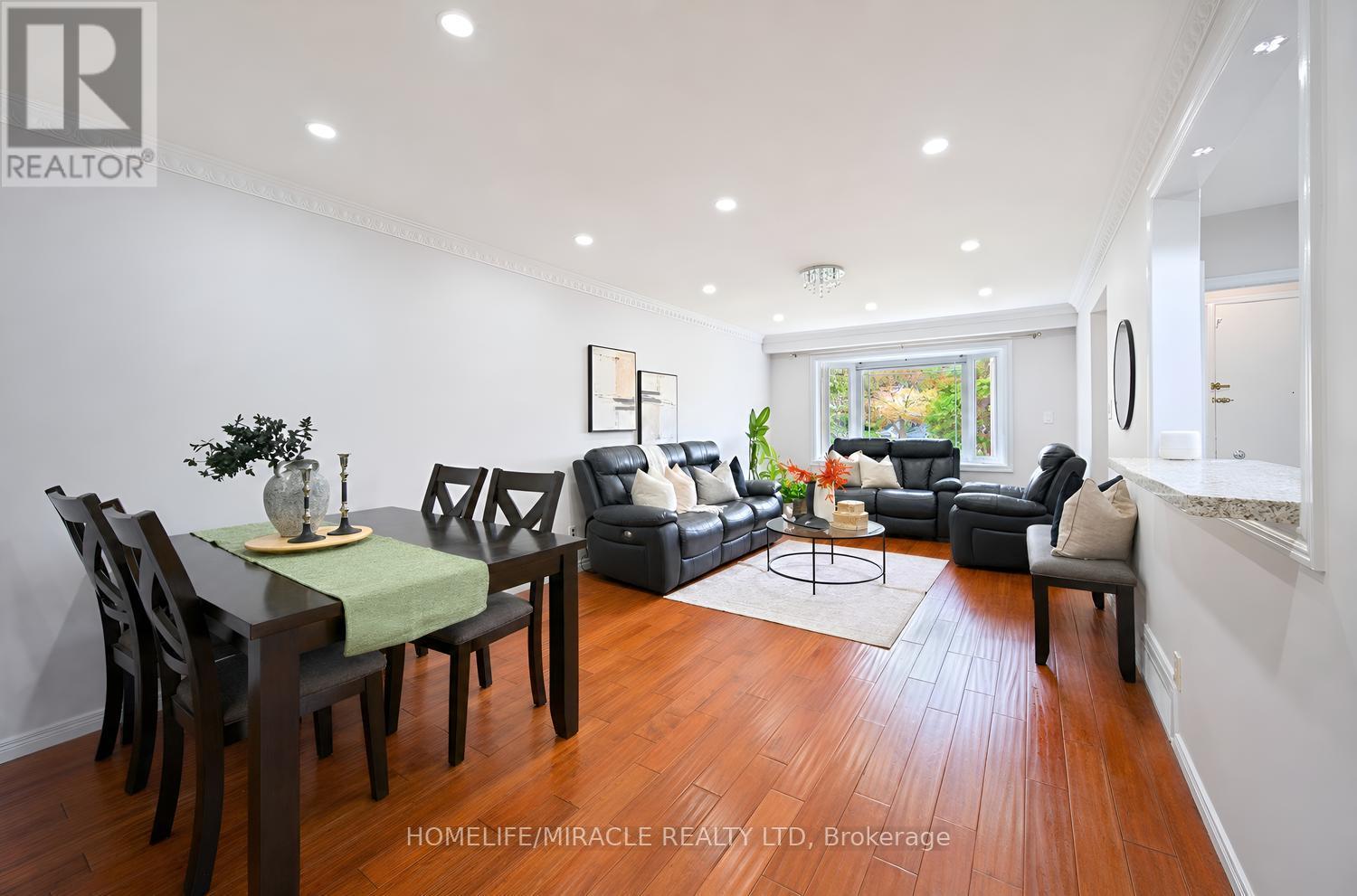 54 Sunderland Crescent, Toronto, Ontario  M1H 2V3 - Photo 10 - E13847426