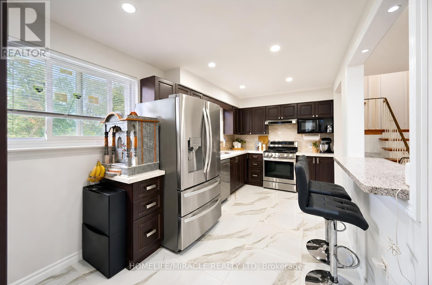 54 Sunderland Crescent, Toronto, Ontario  M1H 2V3 - Photo 16 - E13847426
