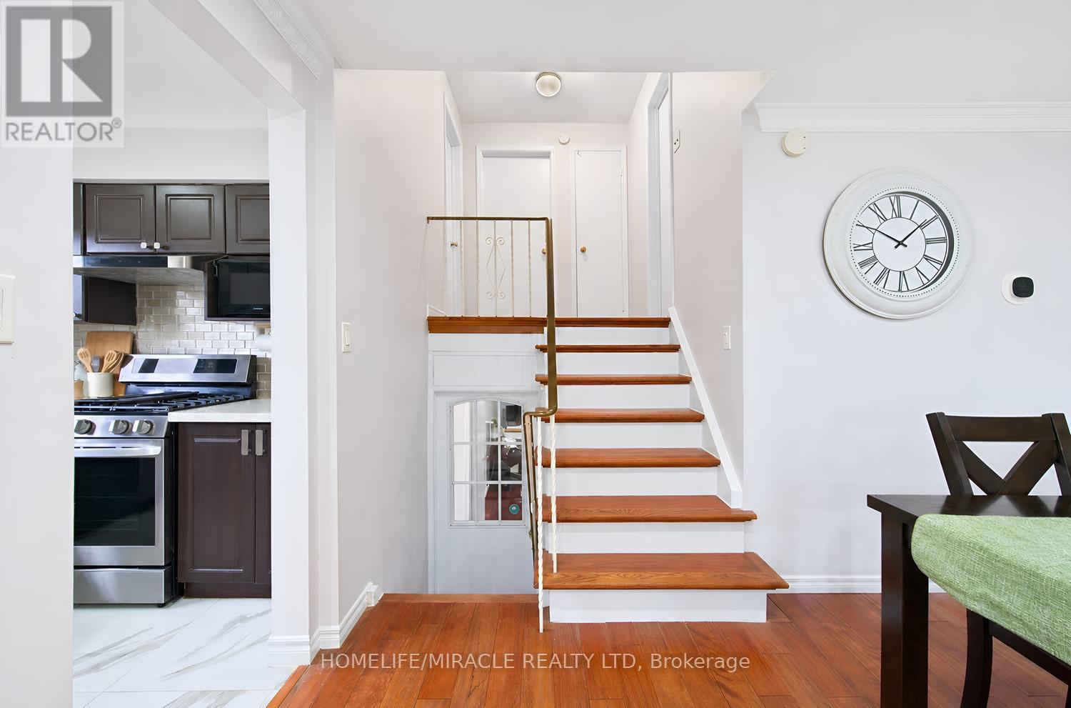 54 Sunderland Crescent, Toronto, Ontario  M1H 2V3 - Photo 22 - E13847426