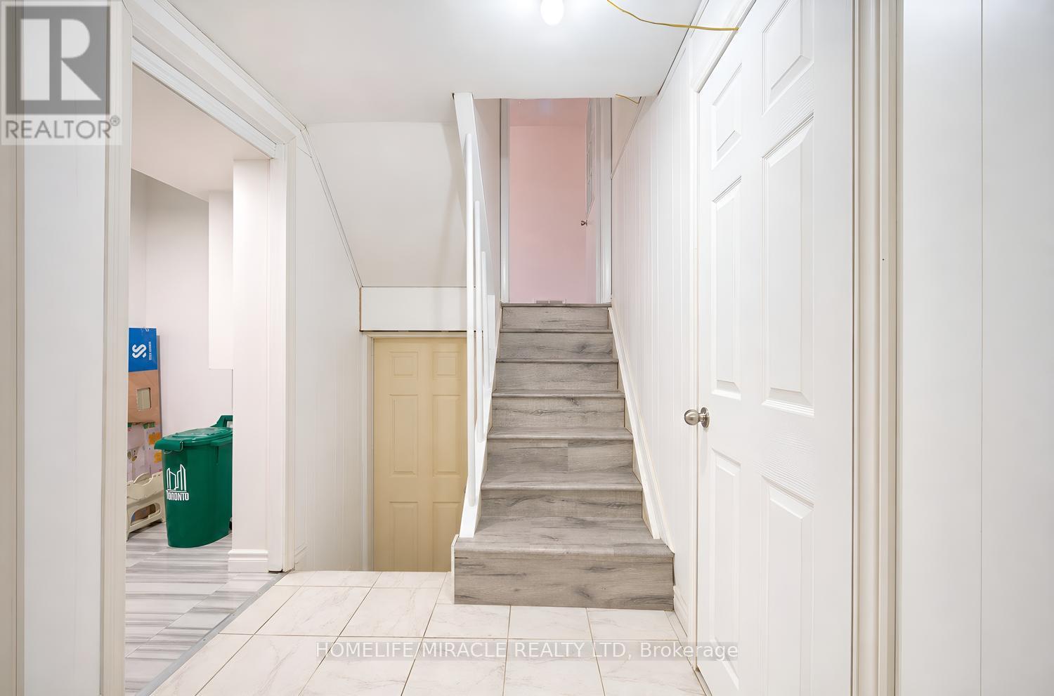 54 Sunderland Crescent, Toronto, Ontario  M1H 2V3 - Photo 37 - E13847426