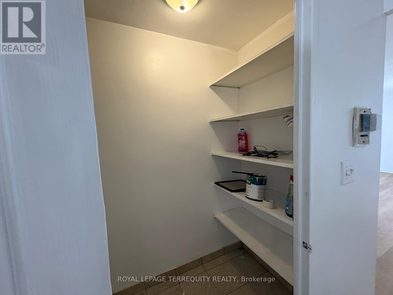 309 - 1 Massey Square, Toronto, Ontario  M4C 5L4 - Photo 15 - E13847534
