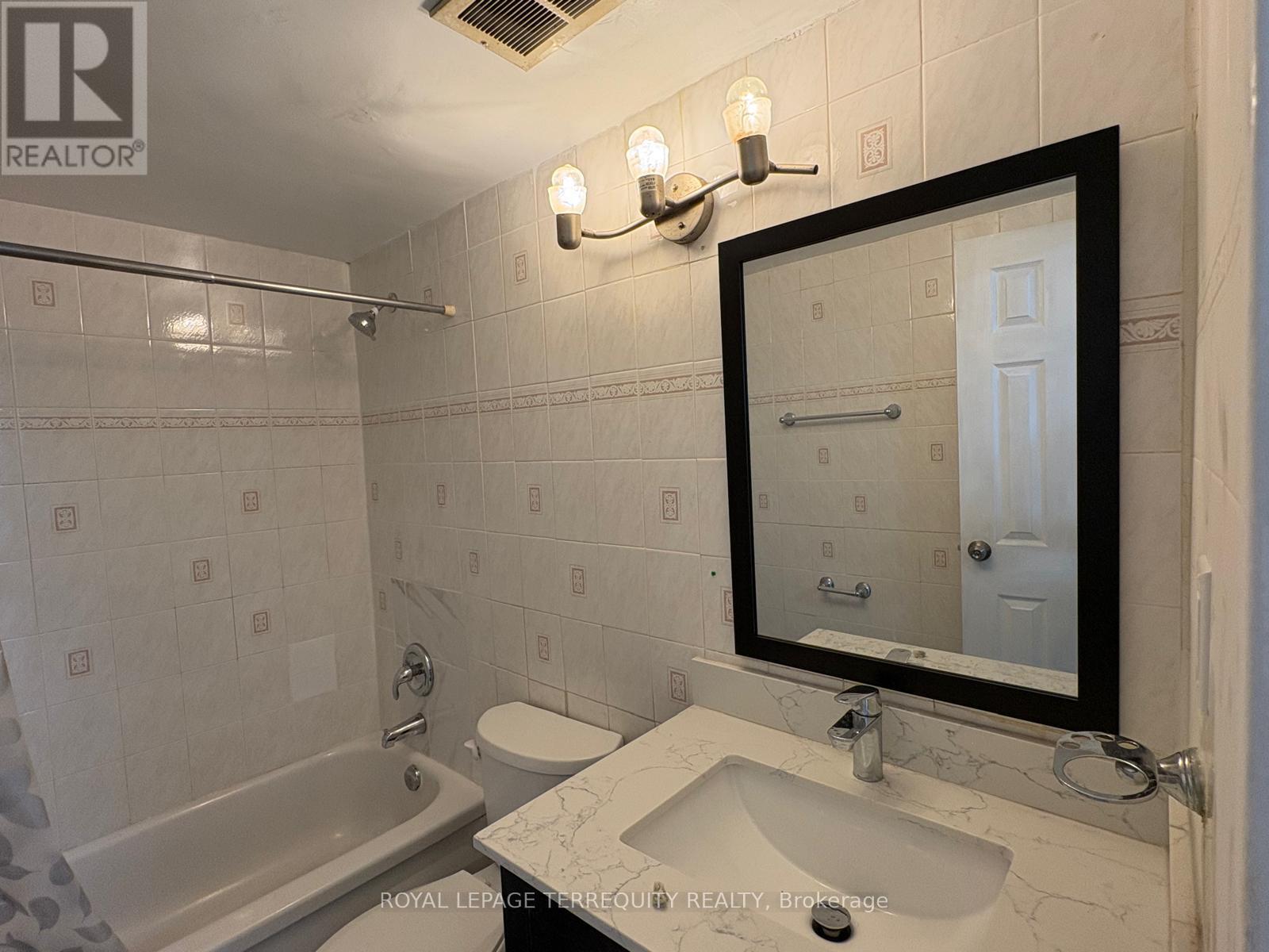 309 - 1 Massey Square, Toronto, Ontario  M4C 5L4 - Photo 25 - E13847534