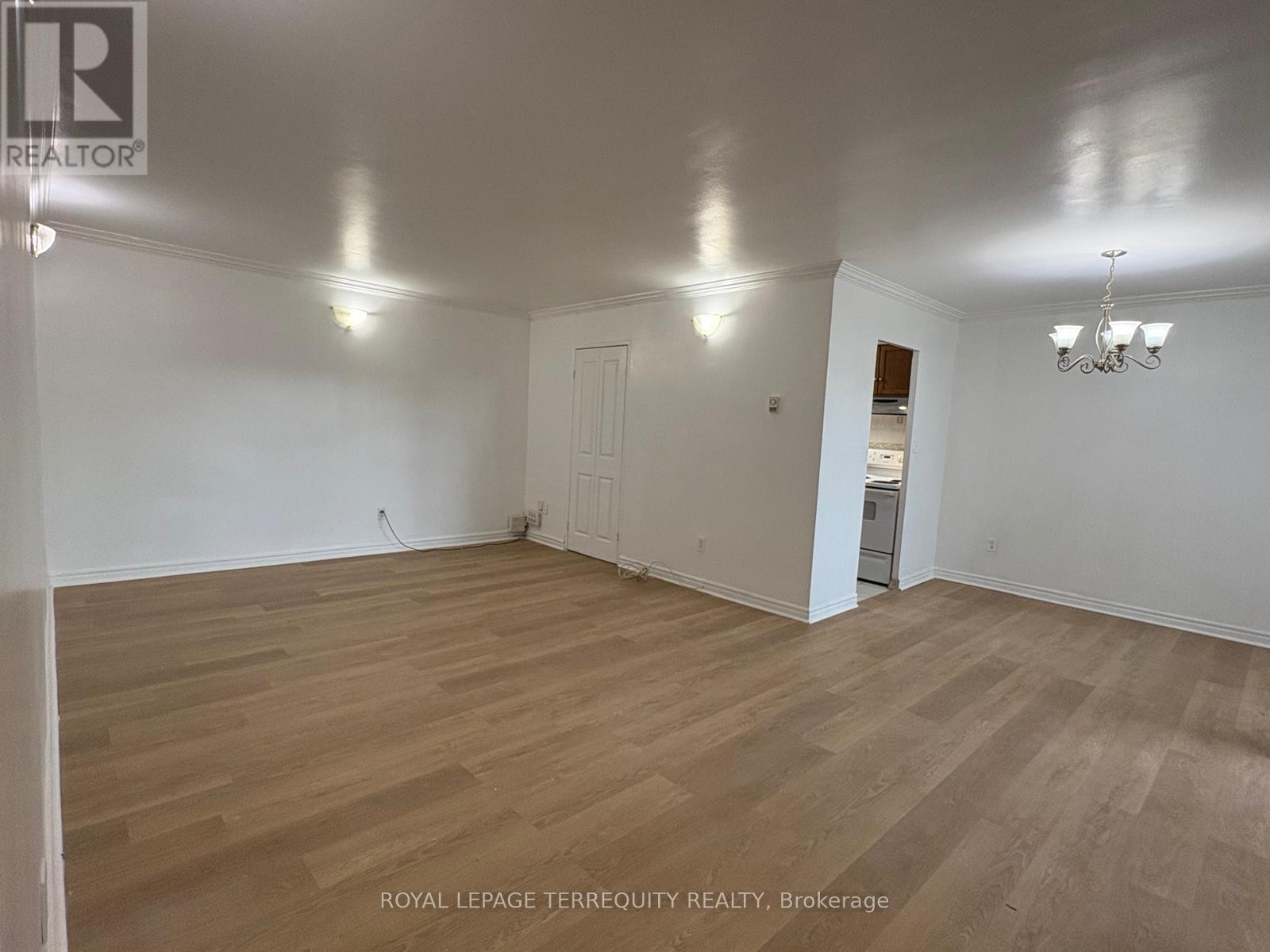 309 - 1 Massey Square, Toronto, Ontario  M4C 5L4 - Photo 7 - E13847534