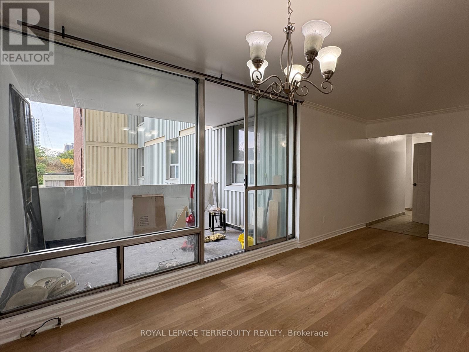 309 - 1 Massey Square, Toronto, Ontario  M4C 5L4 - Photo 9 - E13847534