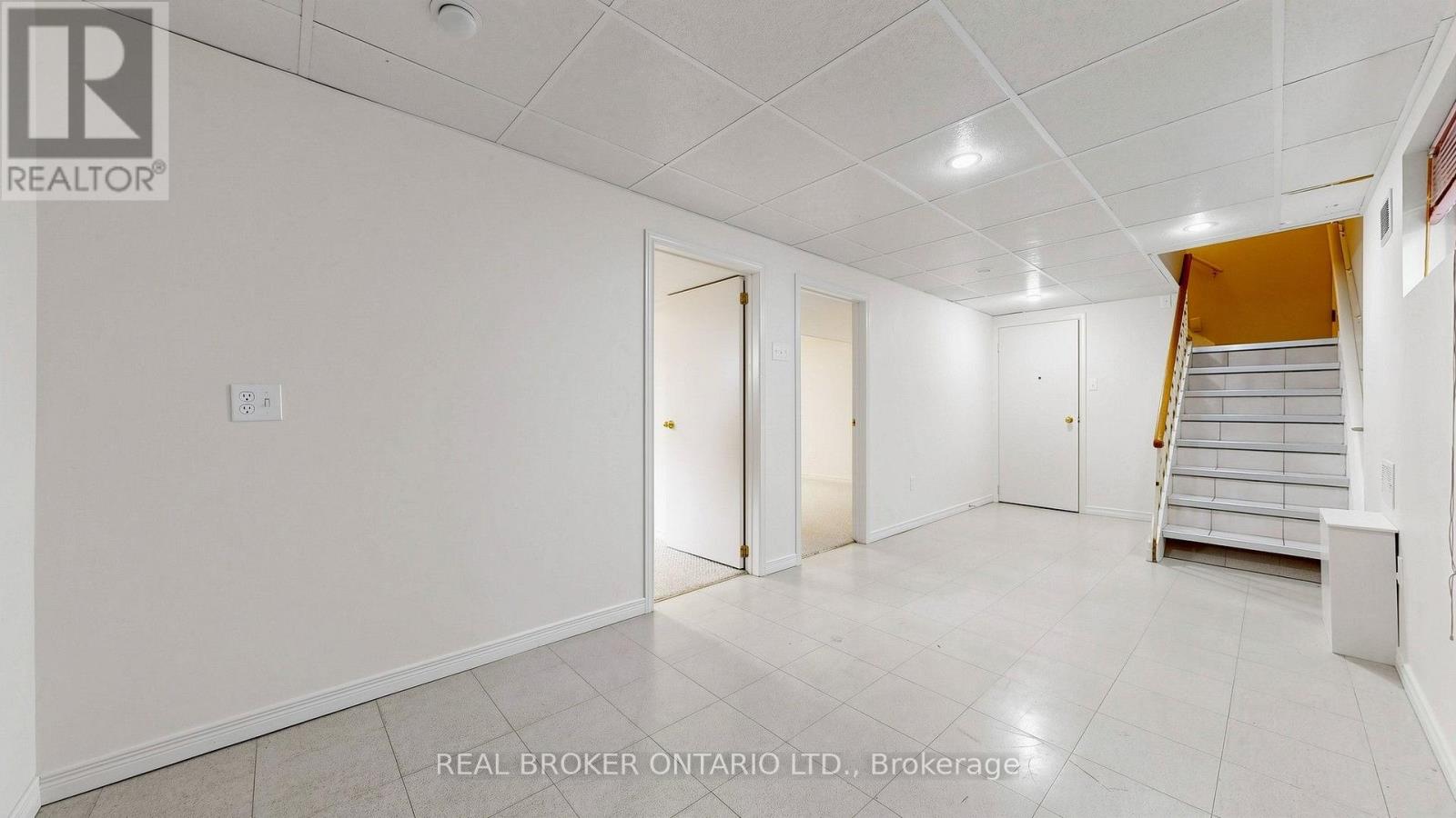 32 Cairnside Crescent, Toronto, Ontario  M2J 3M8 - Photo 32 - C13847810