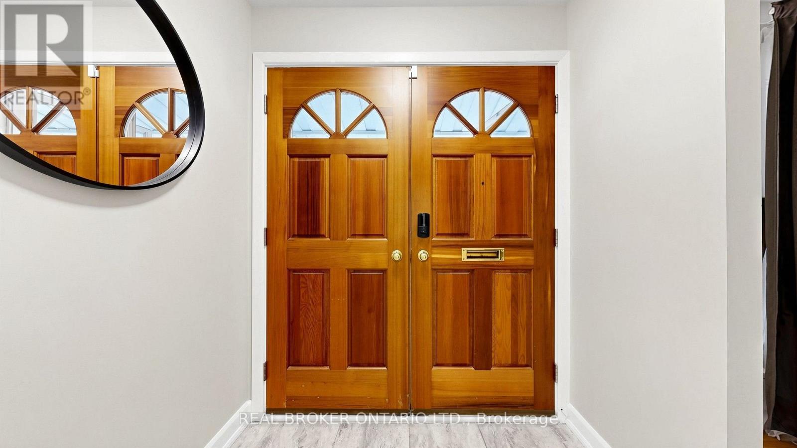 32 Cairnside Crescent, Toronto, Ontario  M2J 3M8 - Photo 31 - C13847810