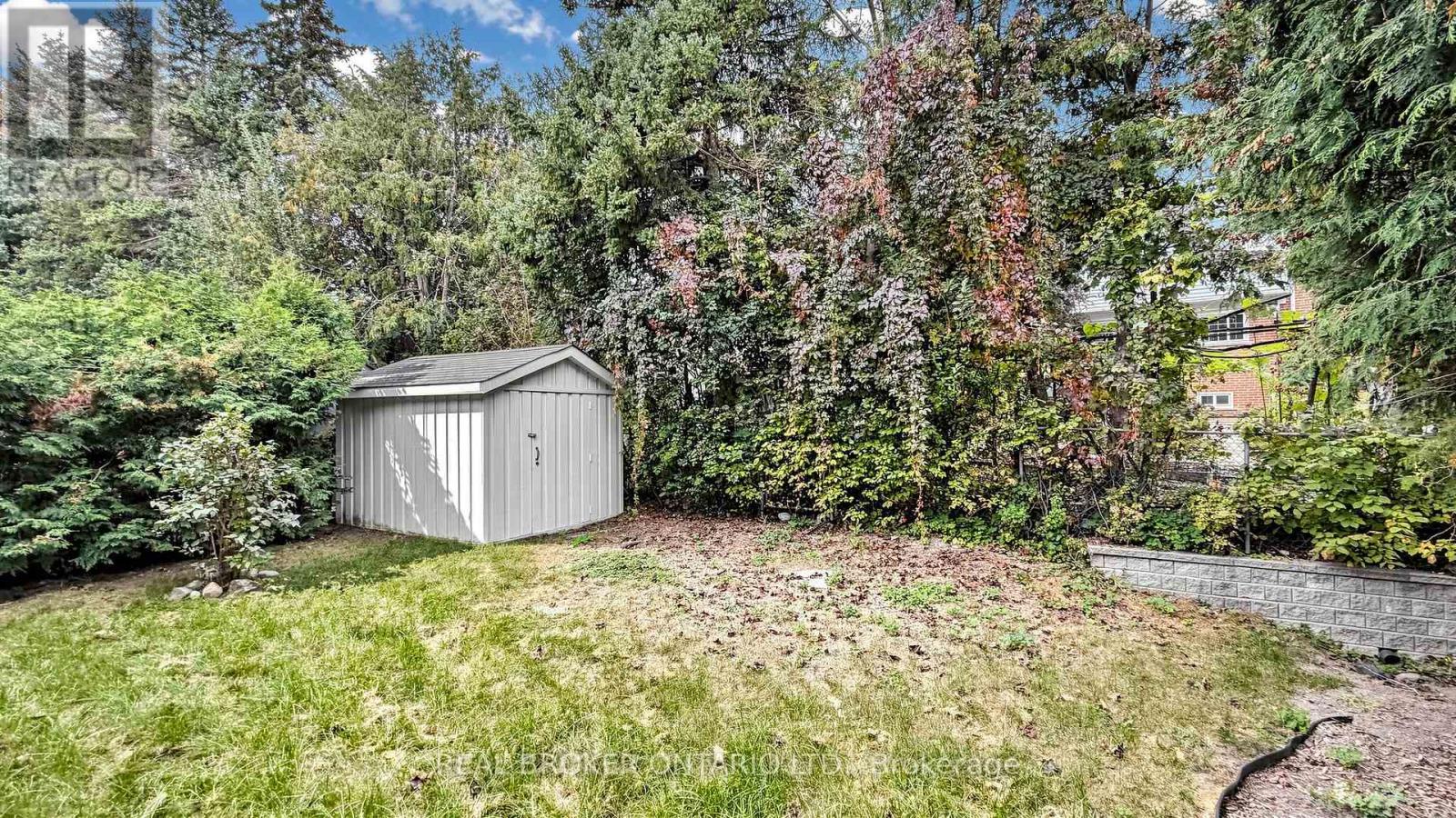 32 Cairnside Crescent, Toronto, Ontario  M2J 3M8 - Photo 49 - C13847810