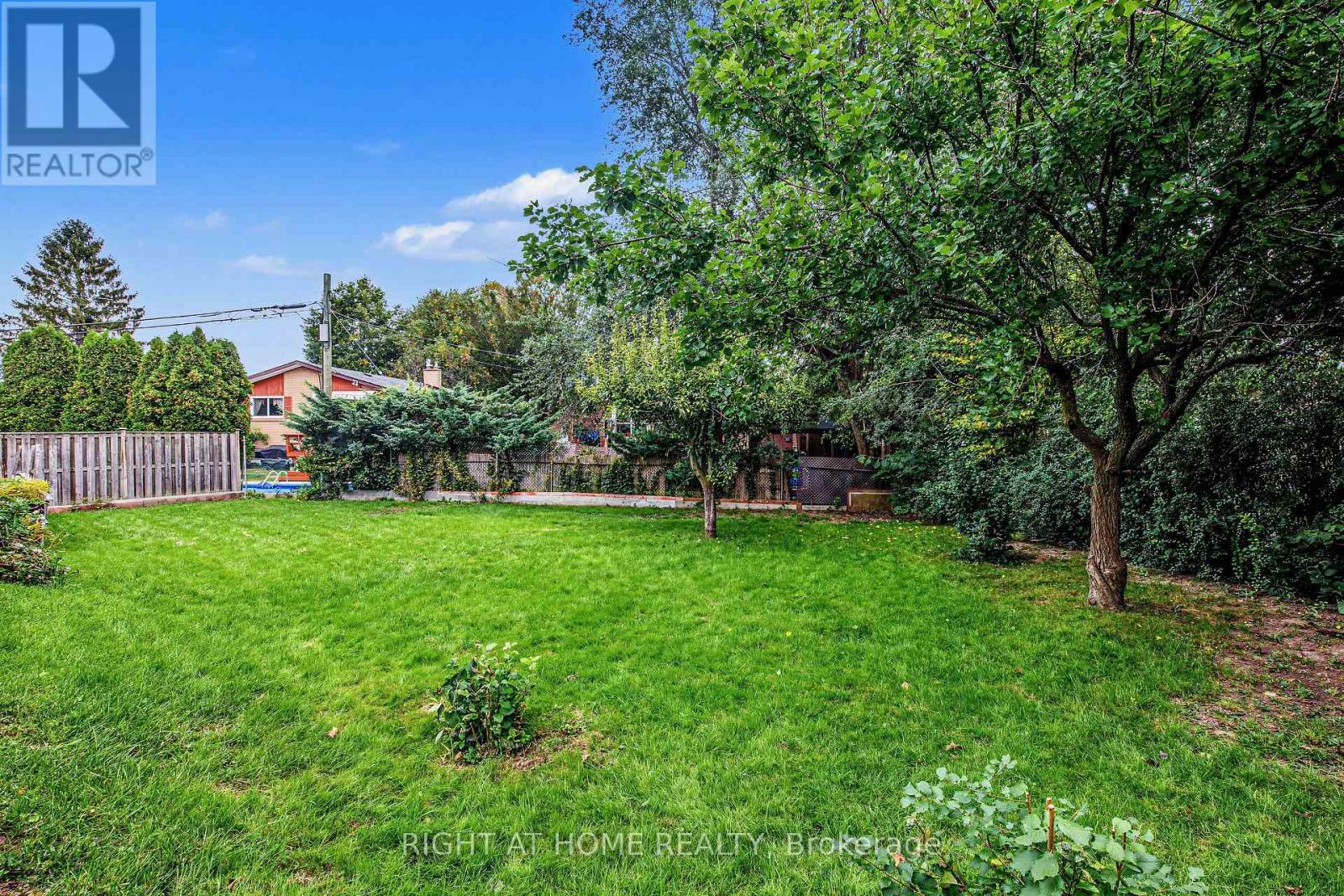 11 Fareham Crescent, Toronto, Ontario  M1E 1J8 - Photo 23 - E13847374