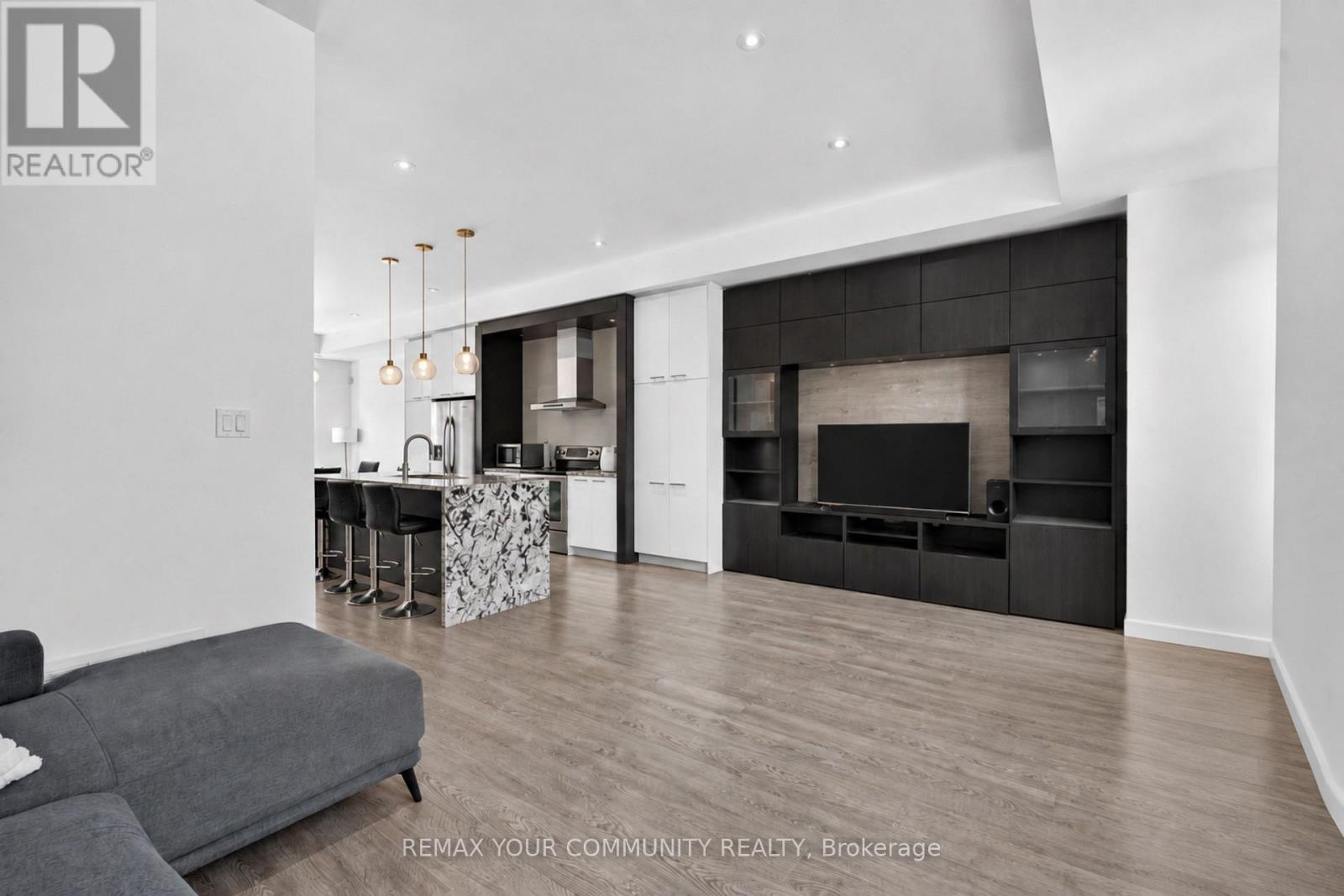66 Genuine Lane, Richmond Hill, Ontario  L4B 0E5 - Photo 7 - N13847406