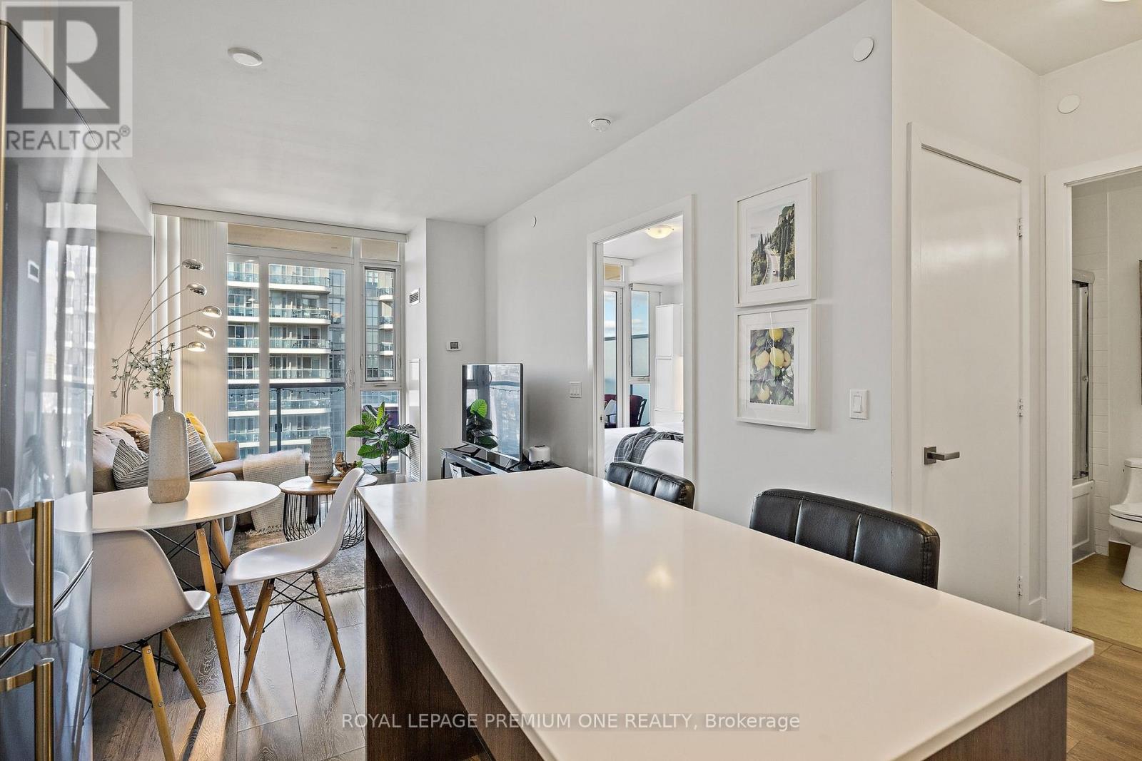#1514 - 9471 Yonge Street, Richmond Hill, Ontario  L4C 1V5 - Photo 9 - N13847480
